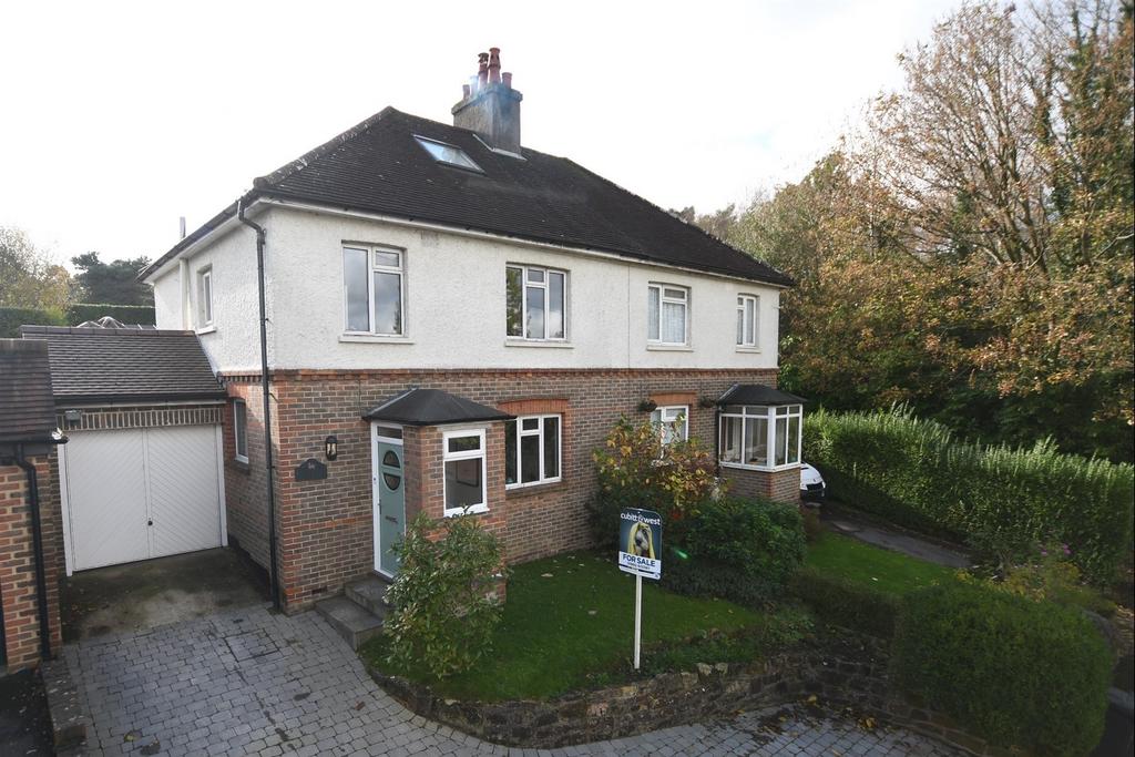 St. John's Road, Crowborough, East Sussex 4 bed semidetached house for