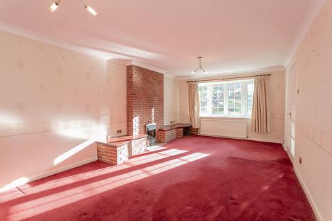 4 bedroom detached house for sale, Swinburne Close, Harrogate, HG1