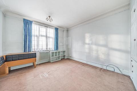 3 bedroom apartment for sale, College Crescent, Swiss Cottage, NW3