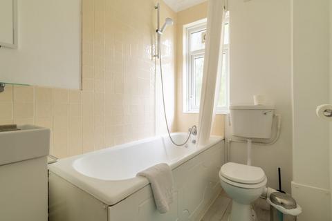undefined, Flat   Atney Road, London SW15