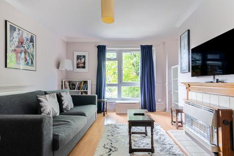 undefined, Flat   Atney Road, London SW15