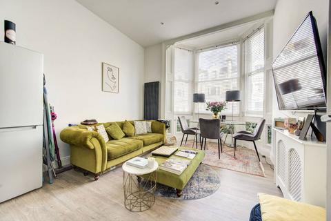 2 bedroom flat for sale, Coleherne Road, Earls Court, London, SW10
