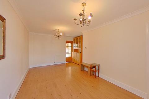 5 Fairholme Crescent, Hayes, UB4 8QS