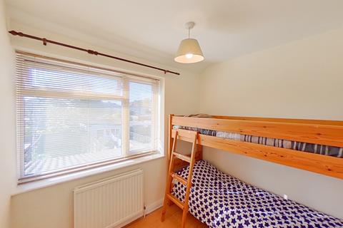 5 Fairholme Crescent, Hayes, UB4 8QS