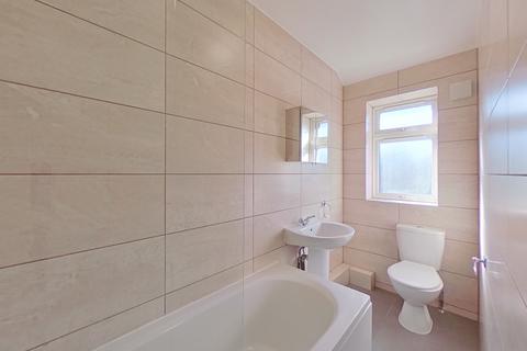 5 Fairholme Crescent, Hayes, UB4 8QS