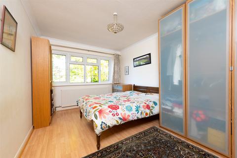 5 bedroom detached house for sale, Camberley, Surrey, GU15