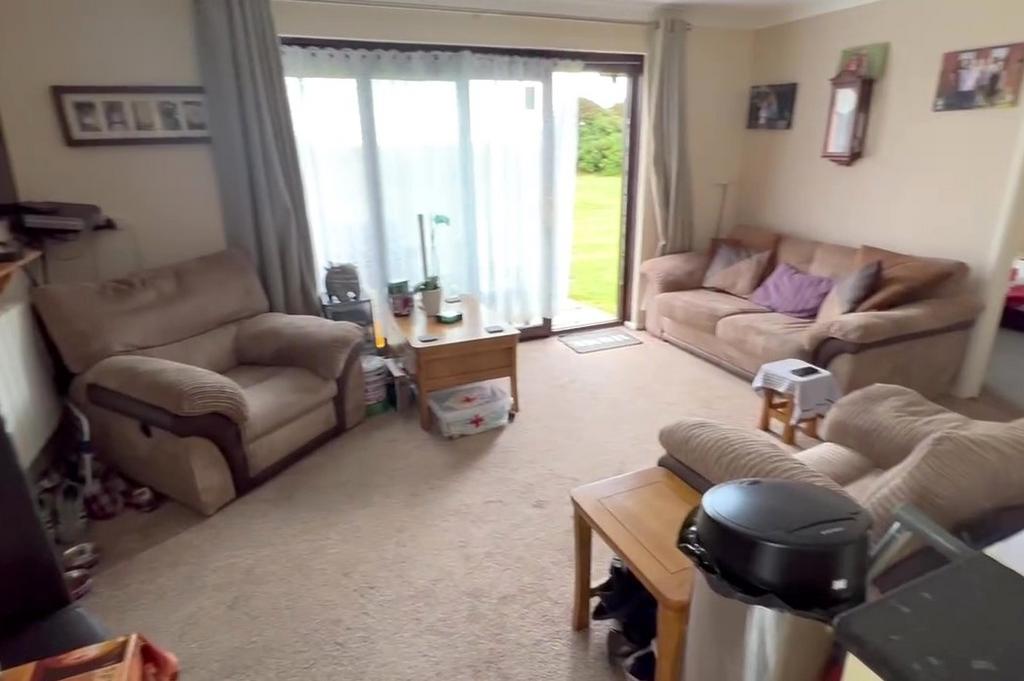 New Lydd Road, Camber TN31 3 bed detached house for sale £54,995