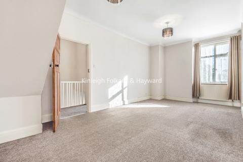 3 bedroom flat to rent - Kingston Road London SW20