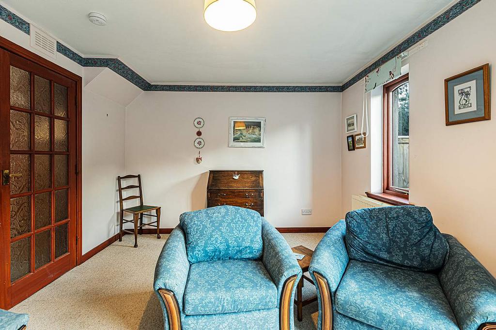 42 Glenfield Road East, Galashiels TD1 2UE 2 bed terraced house for