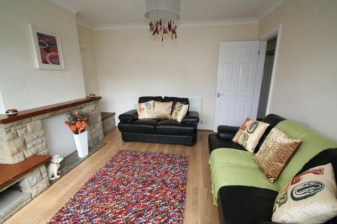 3 bedroom house to rent, PARKLAND DRIVE, Leeds