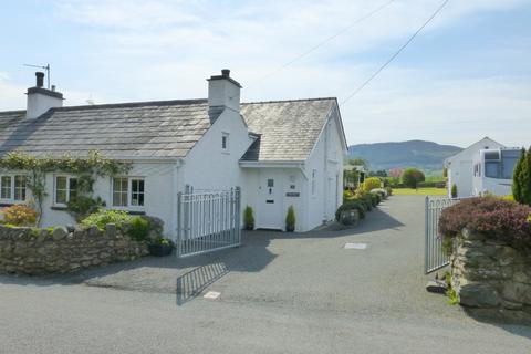 3 bedroom cottage for sale, Waen Wen, Bangor LL57