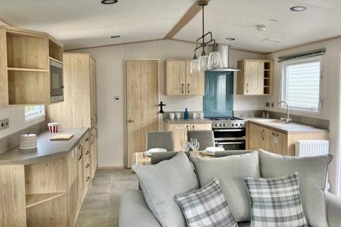 2 bedroom lodge for sale - Broadland Sands Holiday Park, Corton NR32