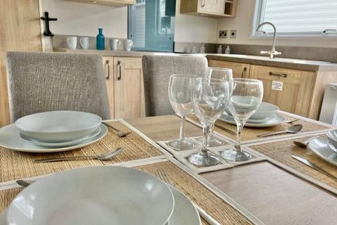 2 bedroom lodge for sale - Broadland Sands Holiday Park, Corton NR32