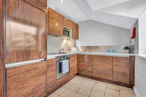 2 bedroom flat to rent, Cross Granby Terrace, Leeds
