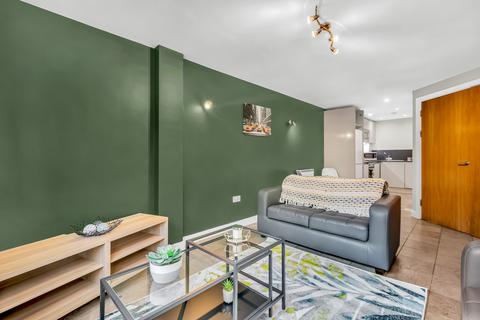 2 bedroom flat to rent, Cross Granby Terrace, Leeds