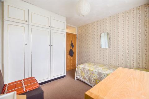 35 Shuttlemead, Bexley, DA5 1RE