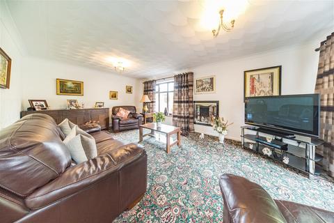4 bedroom detached house for sale - Burrows Lane, Eccleston, WA10