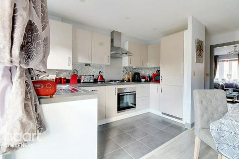 15 Larch End, Minster On Sea, Sheerness, ME12 3FJ