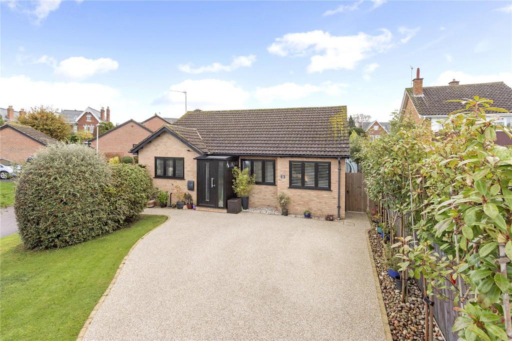 Leckhampton, Cheltenham, GL53 2 bed bungalow for sale £695,000
