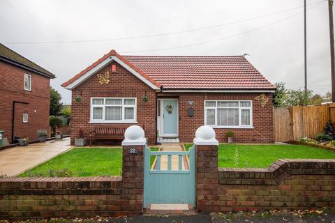 3 bedroom detached bungalow for sale - Willow Corner Cottage, Connaught Drive, WA12 8NE