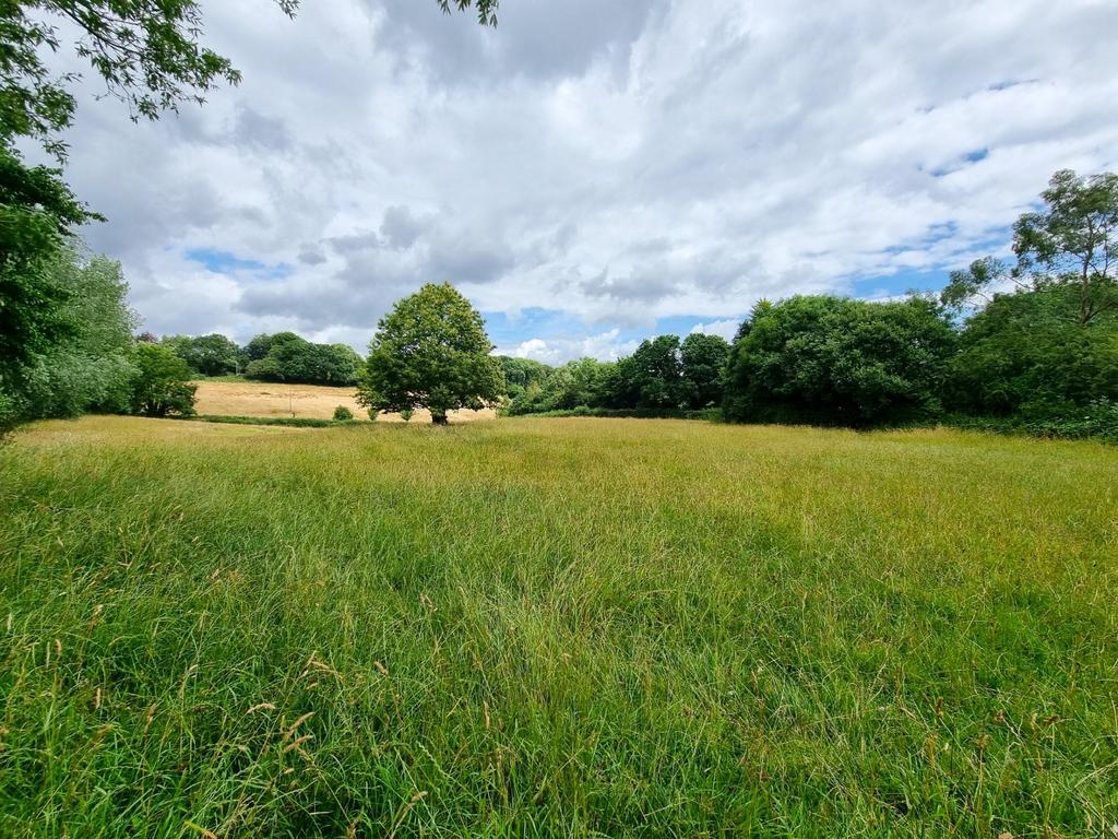 Clay Lane, Uffculme, Cullompton, Devon, EX15 5 bed detached house for