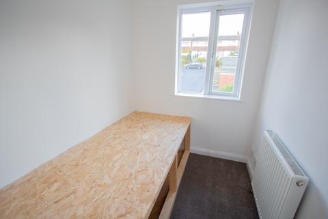 8 Sunnyhill, Ottery St Mary, EX11 1DZ