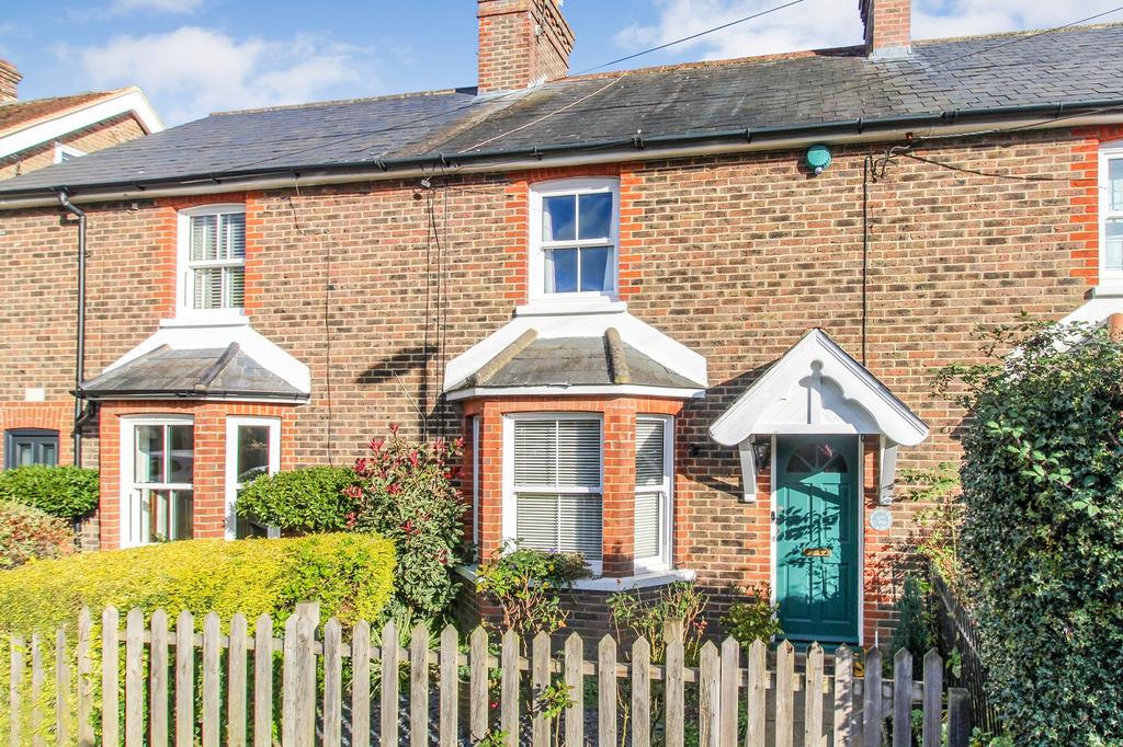 Ifield Green, Ifield, Crawley, West Sussex. RH11 0ND 2 bed terraced