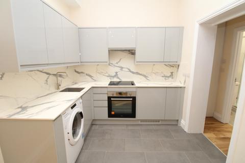 1 bedroom flat to rent, High Street, London, SE20