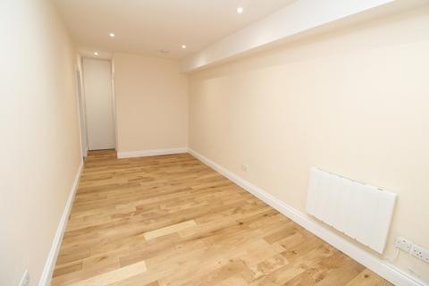 1 bedroom flat to rent, High Street, London, SE20