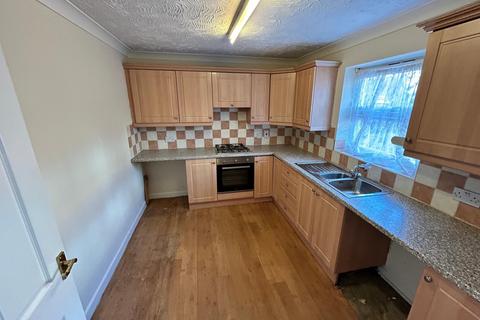 3 bedroom terraced house to rent, Langley Mews, Kirton, PE20