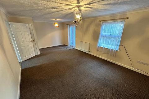 3 bedroom terraced house to rent, Langley Mews, Kirton, PE20