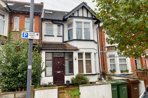 36 Welldon Crescent, Harrow, HA1 1QR