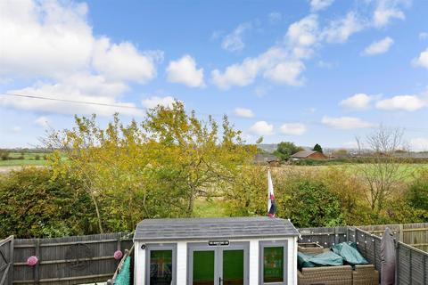 42 Faraday Drive, Minster On Sea, Sheerness, ME12 3UQ