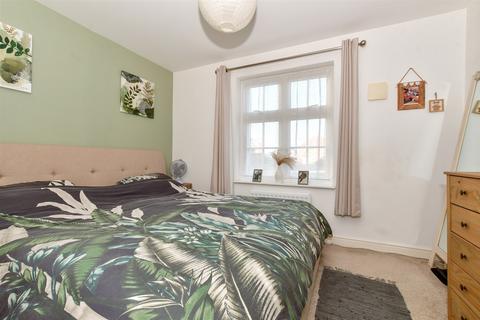 2 bedroom ground floor flat for sale, Sidney Grove, Herne Bay, Kent