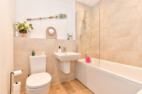 14 Sidney Grove, Herne Bay, CT6 5FE