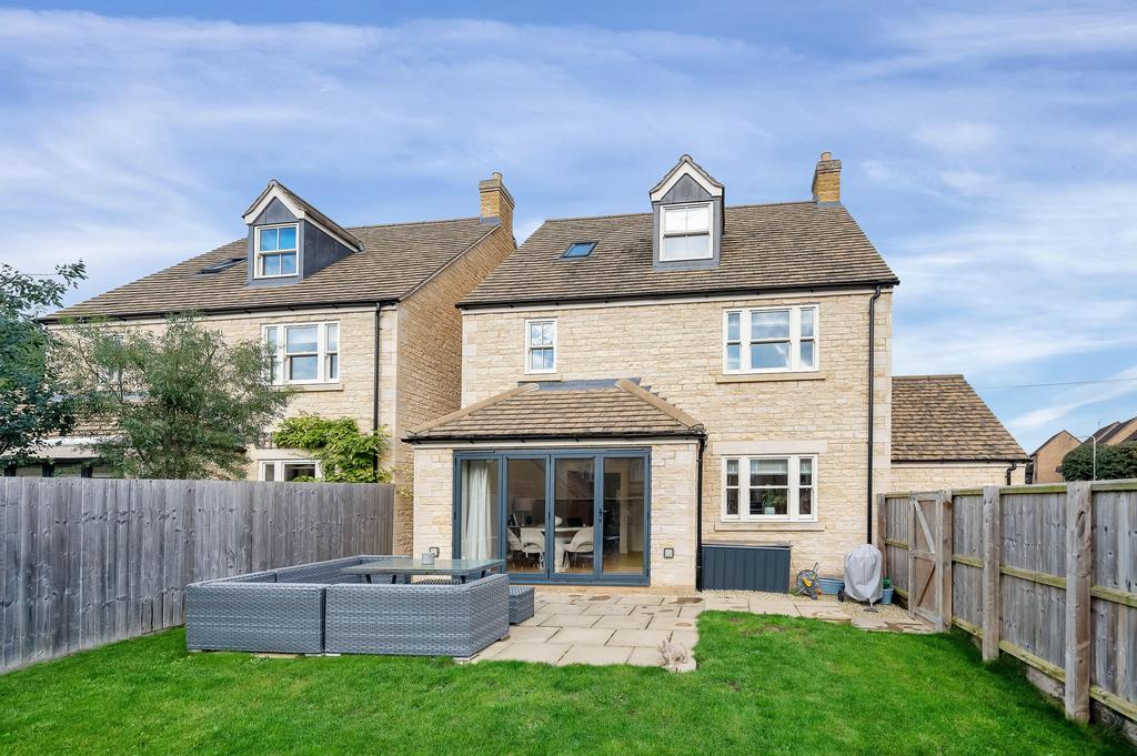 Gwash Meadows, Ryhall, Stamford, PE9 4 bed detached house for sale £