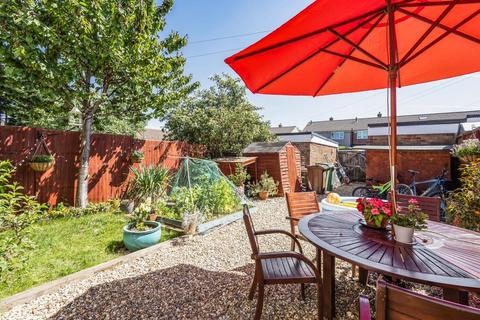 3 bedroom terraced house for sale, Aylesbury,  Buckinghamshire,  HP19