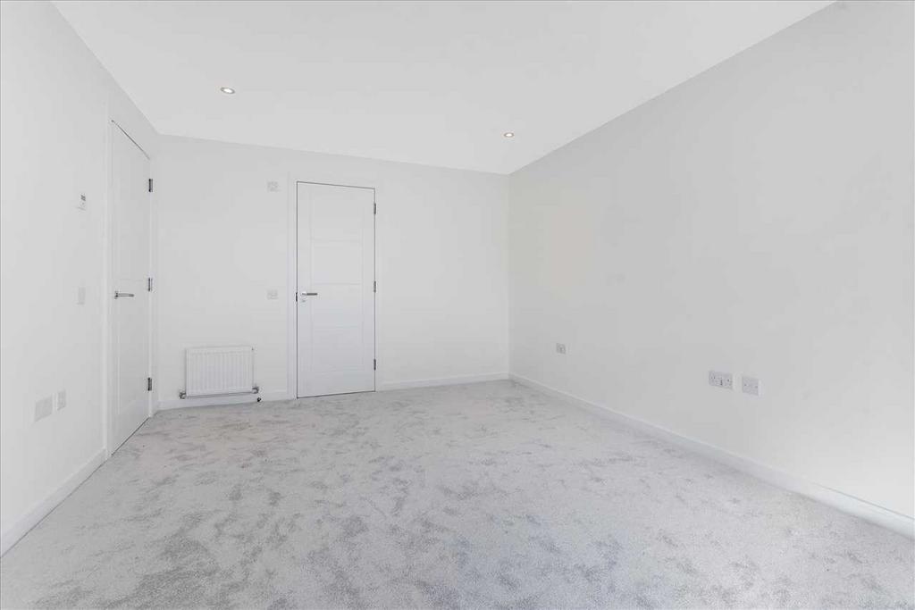 Master Suite (2)
