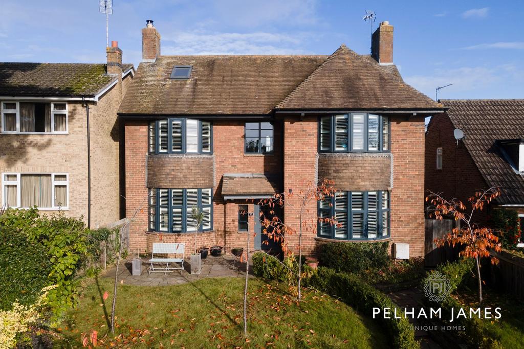 12 Tinwell Road, Stamford, PE9 4 bed detached house for sale £1,000,000
