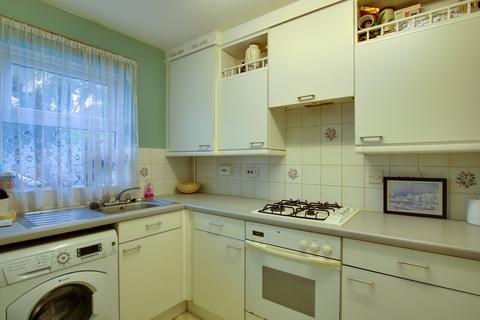 31 Hackworth Gardens, Hedge End, Southampton, SO30 2WP