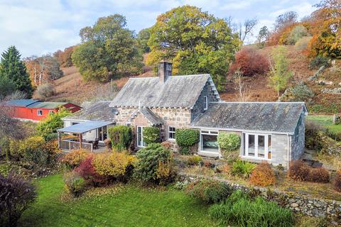 5 bedroom detached house for sale, Crieff PH7