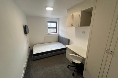 3 bedroom flat to rent, KELSO HEIGHTS, UNIVERSITY, LEEDS