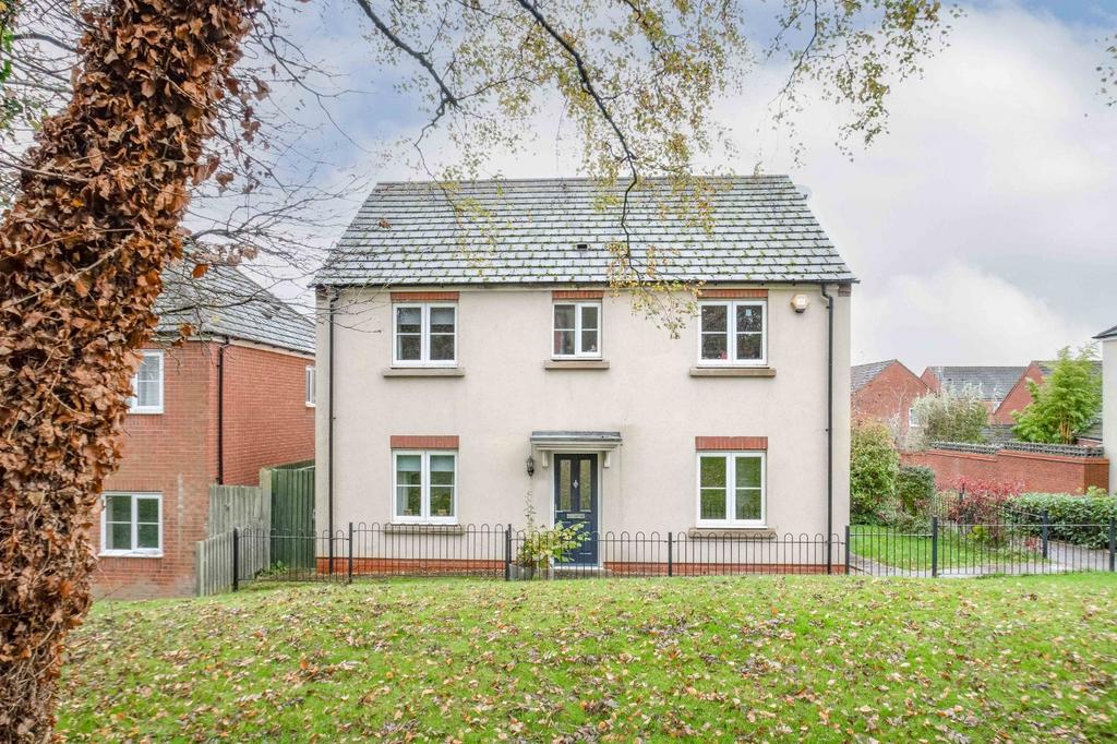 Dixon Close, Enfield, Redditch... 4 bed detached house £300,000