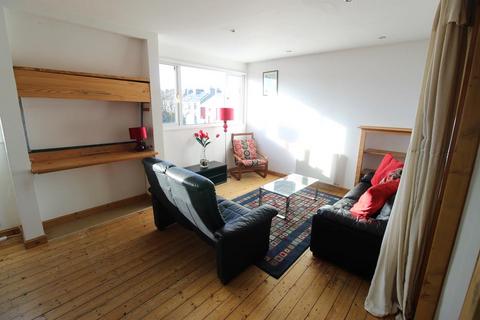 2 bedroom flat to rent, Allan Street, Second floor, AB10