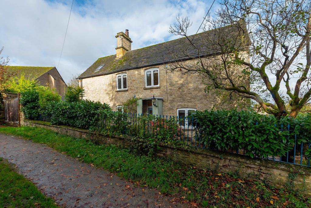 School Road, Finstock, OX7 3 bed cottage for sale £500,000