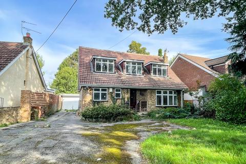 4 bedroom detached house for sale, Wraysbury, Berkshire