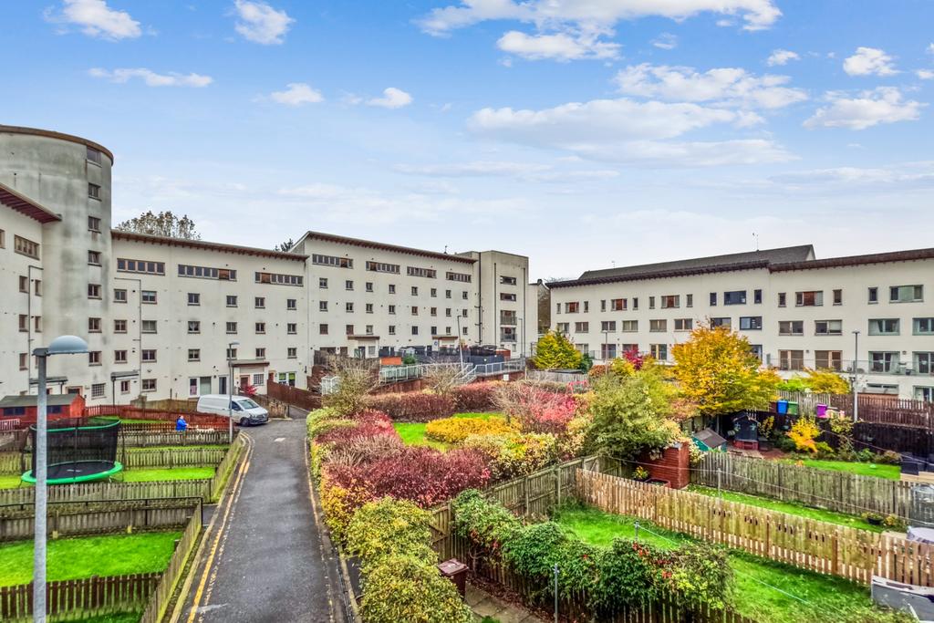 Lochburn Gate, Flat 3/3, Maryhill, Glasgow, G20 0SN 3 bed flat for sale