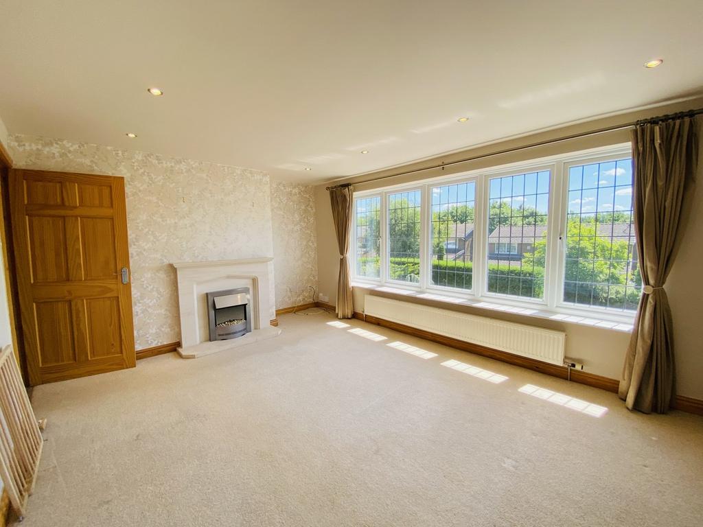 Fernwood, Marple Bridge, Stockport, SK6 4 bed detached house £1,750