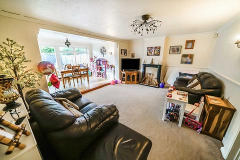 3 bedroom house for sale, Gainsborough Drive, Selsey