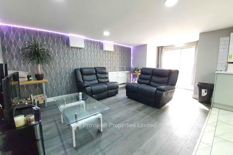 2 bedroom terraced house to rent, Ash Grove, Hyde Park LS6